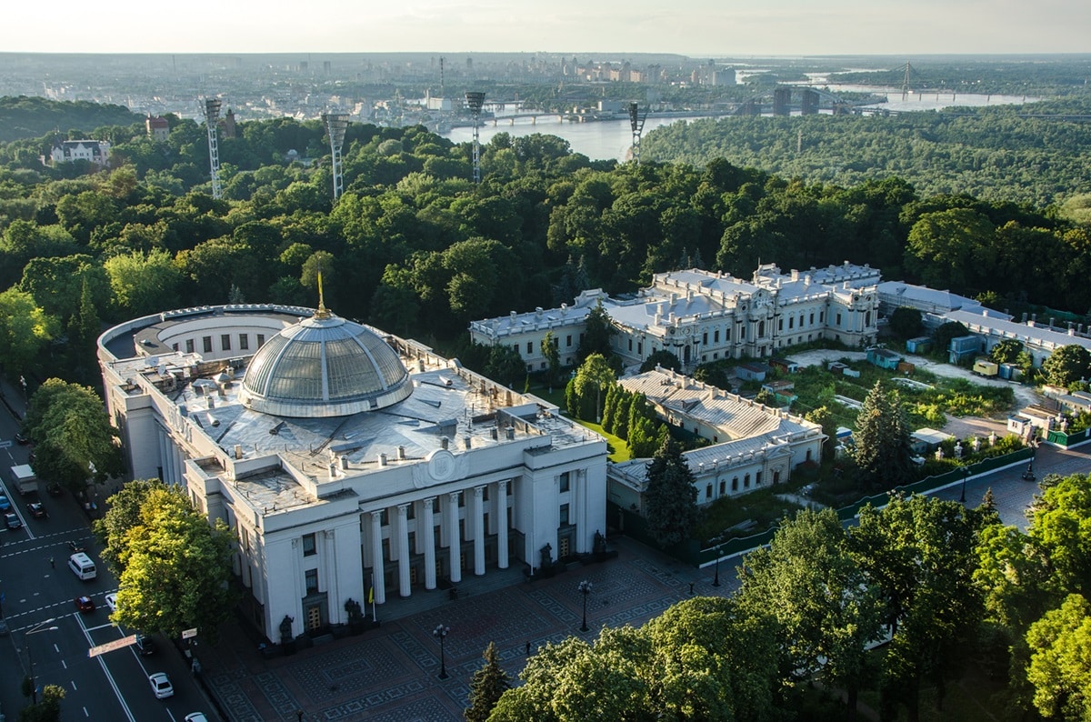 Украинские законодатели рассматривают два законопроекта о налоге на криптовалюту