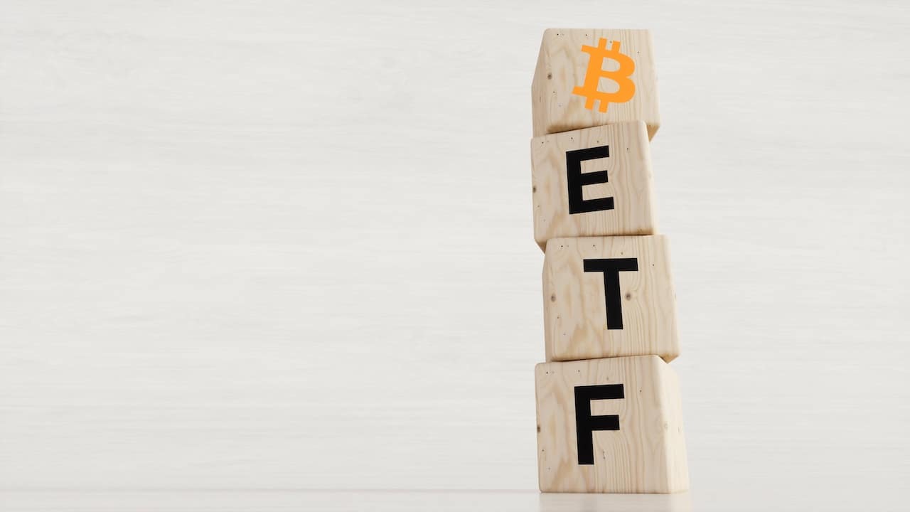 Обратный отсчет до биткоин-ETF: окончание срока для принятия решения SEC в декабре – последние новости